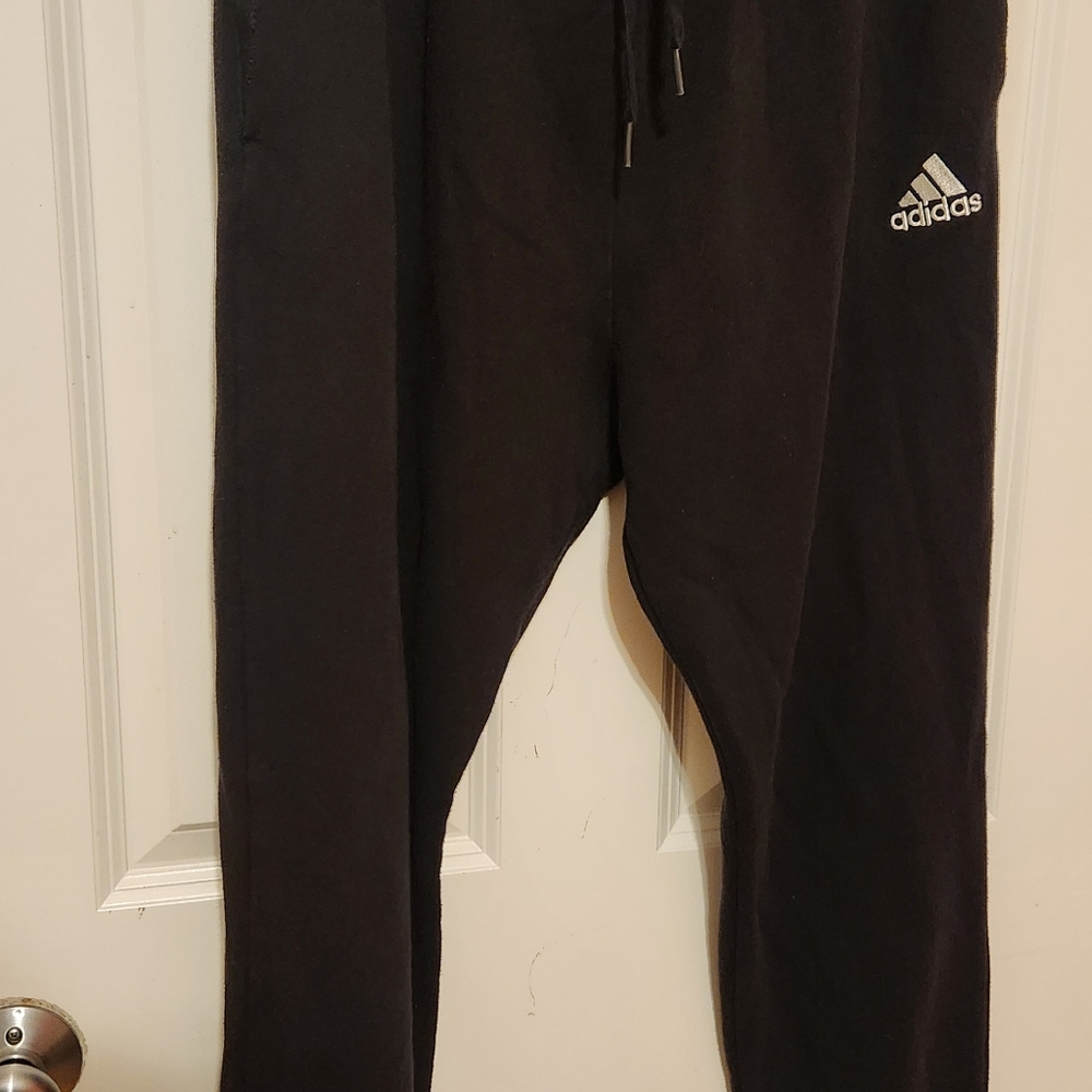 Adidas - Picture 2 of 4